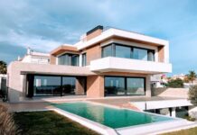 7 Ways to Keep Your Home Safe and Secure 7 Ways to Keep Your Home Safe and Secure