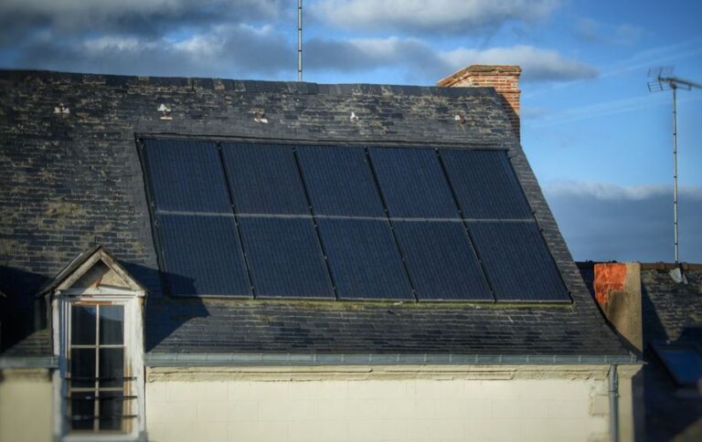 7 Benefits of Solar Panel for your home (Living the Solar Energy Life)