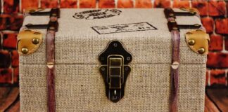 How to Organize The Chaos With Storage Boxes How to Organize The Chaos With Storage Boxes