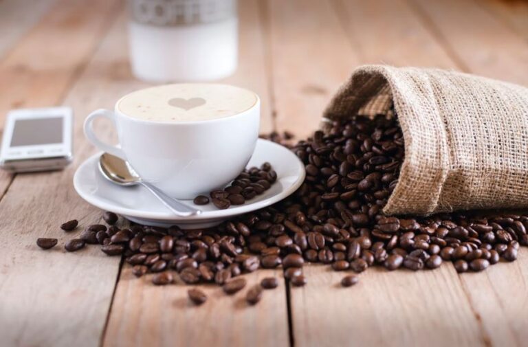 7 tips to make your coffee super healthy