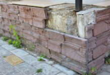 Cracks, Settling, or Leaks? Understanding Foundation Issues cracks